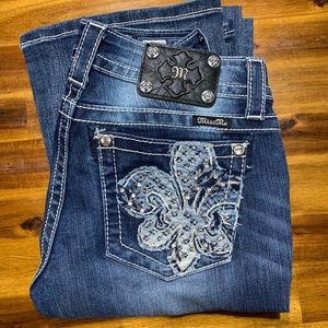 Miss Me Bootcut. Like new!!! 27x37. Nice jeans!!